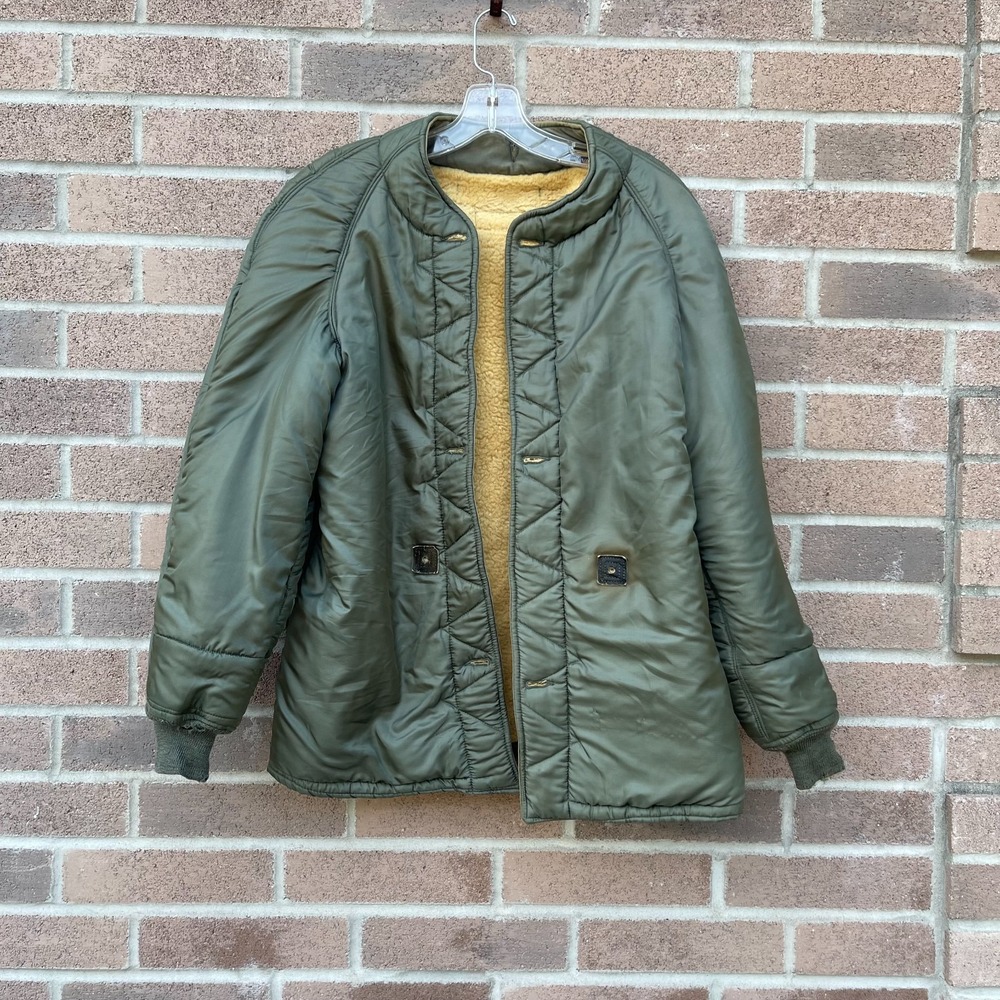 Vintage Military Liner Jacket Medium Sherpa Lined USAF‎ Thrashed